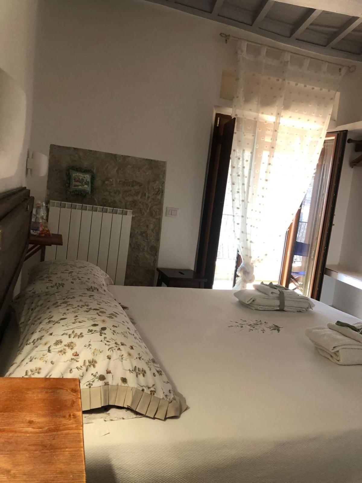B&B Le Principesse Sermoneta Exterior photo