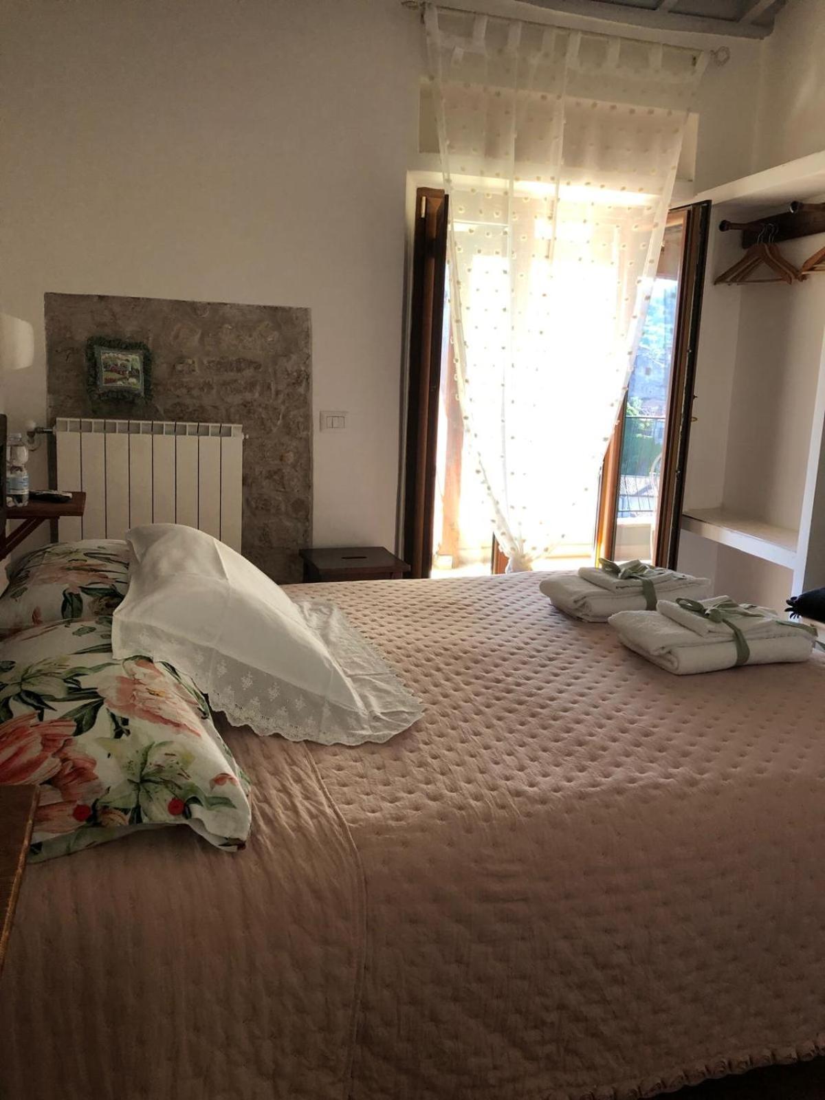 B&B Le Principesse Sermoneta Exterior photo